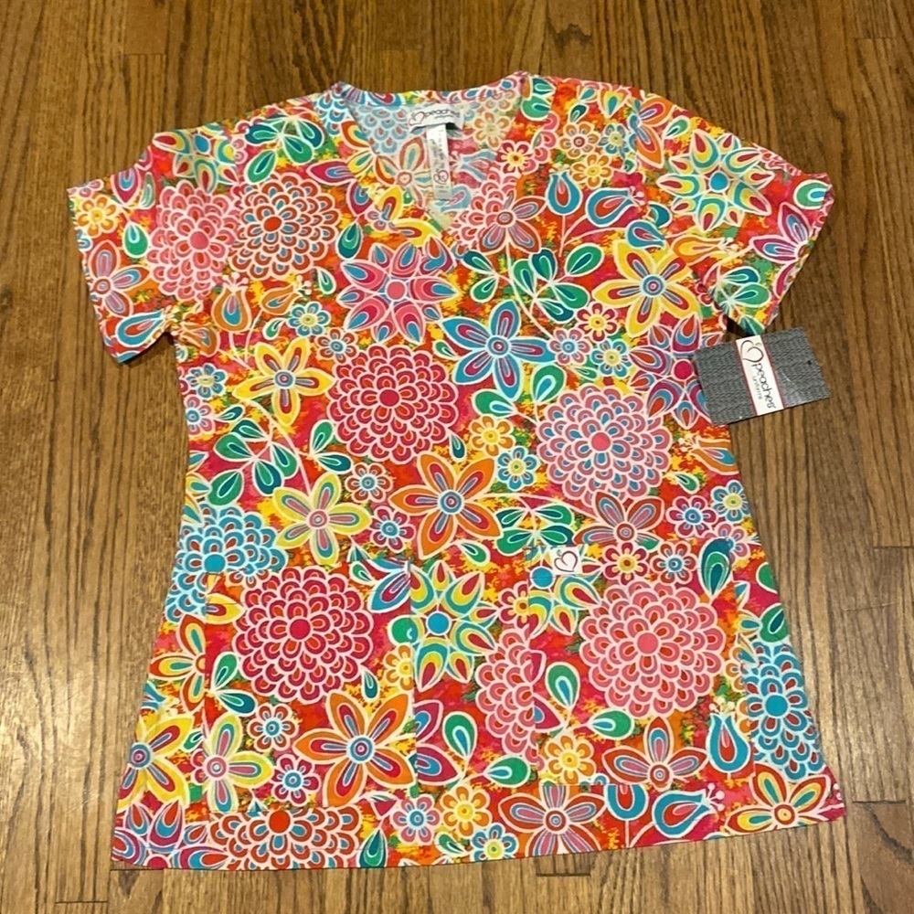 Peaches Uniforms Scrub Top Size Xs NWT